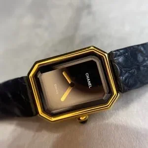 CHANEL | Accessories | Chanel Premiere 8k Gold Leather  display picture 1